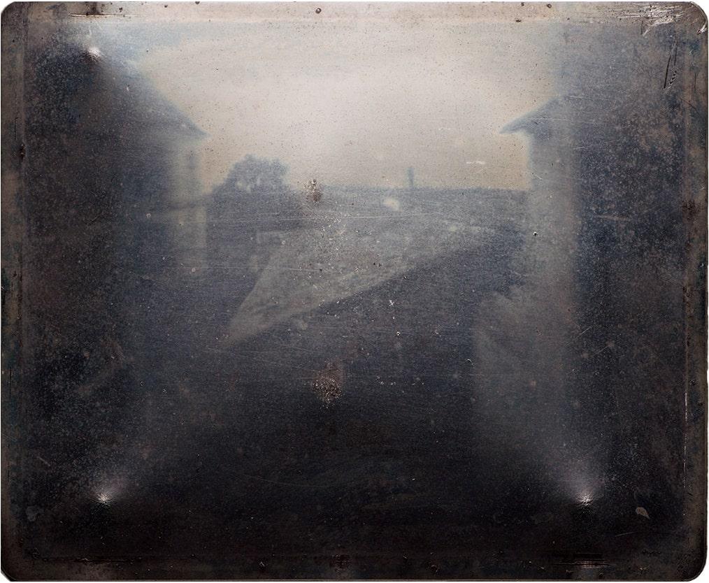 Nicéphore Niépce “Heliography” - The world’s first photographic process (1826)